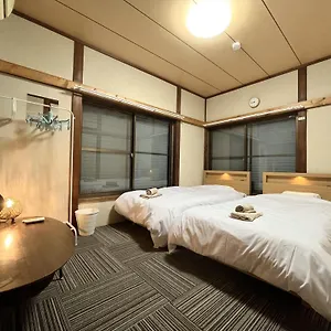 別荘 Kawasaki Sakula, 川崎町